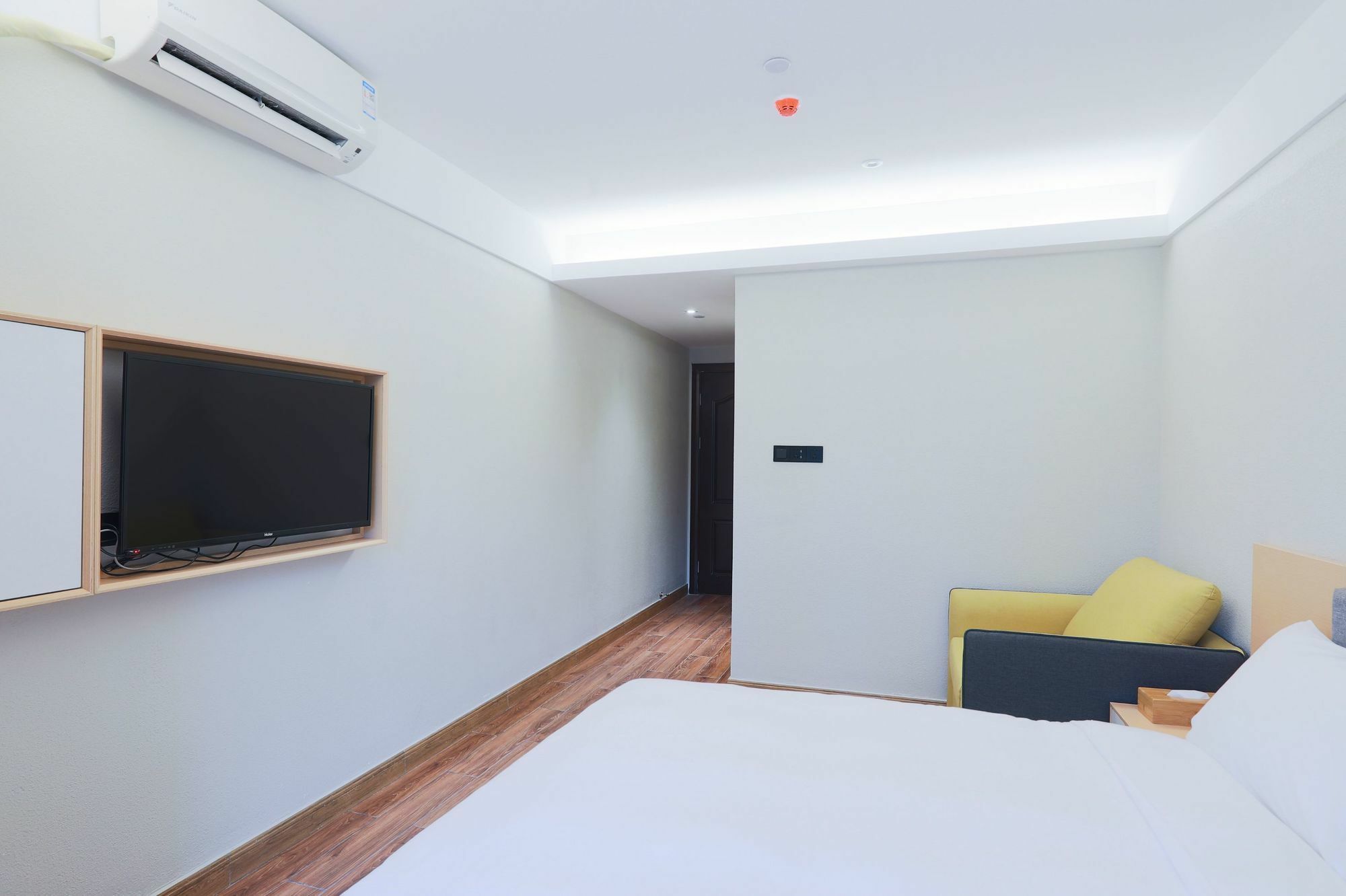 Cheng Jia Service Apartment Shanghai Qi Bao Hua Lin Road Bagian luar foto